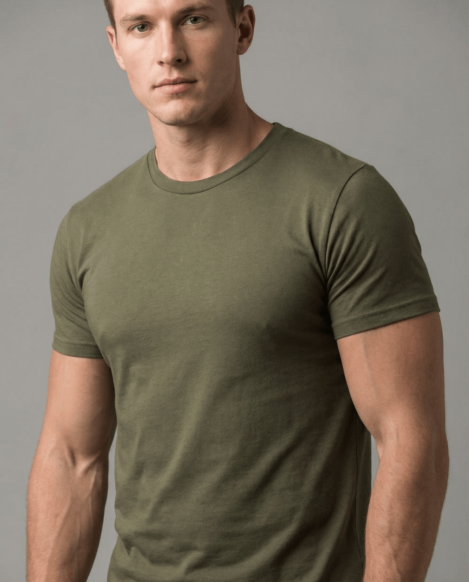 Men's cotton T-shirt in olive green for casual wear