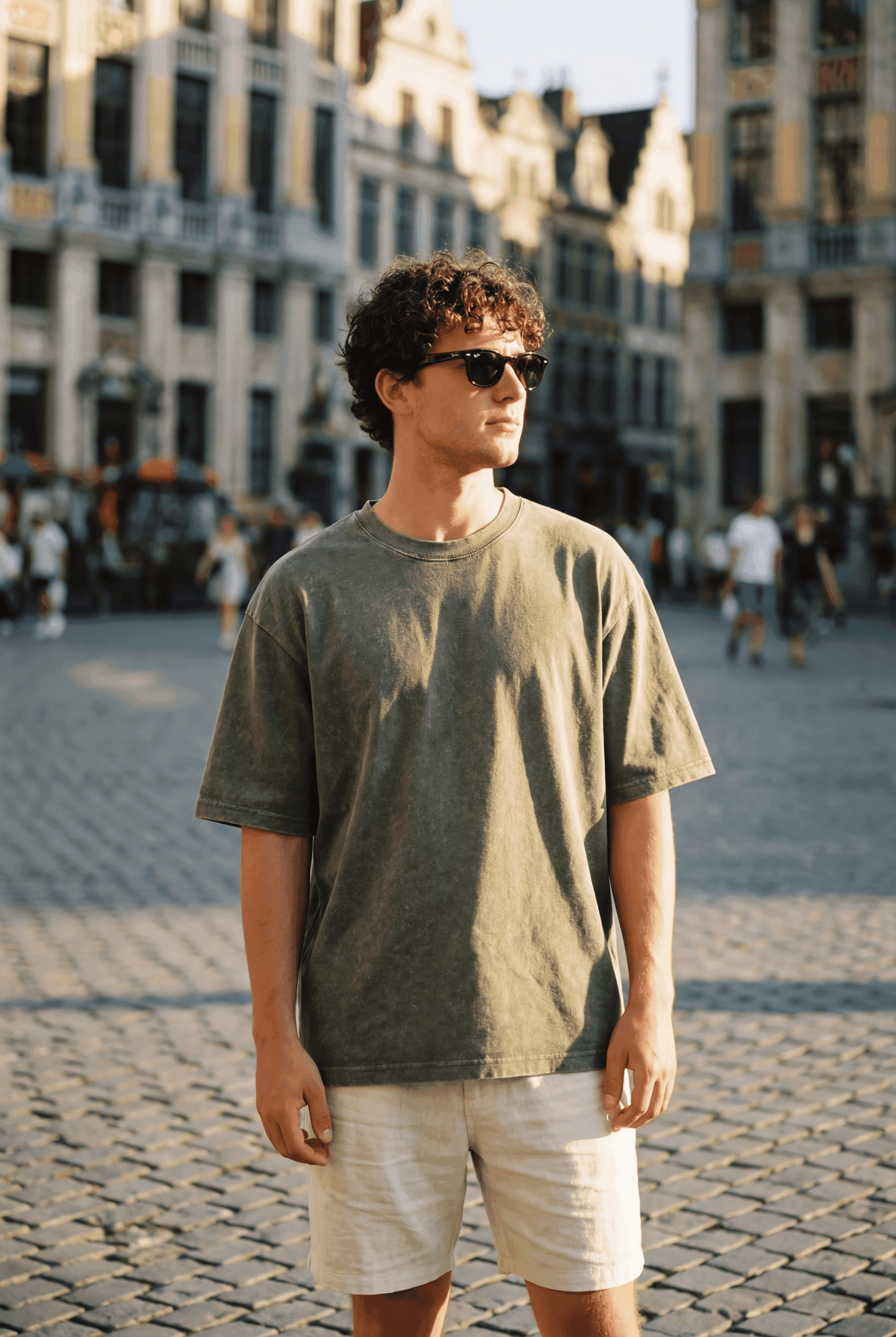 IdyllVie customer wearing a T-shirt outdoors