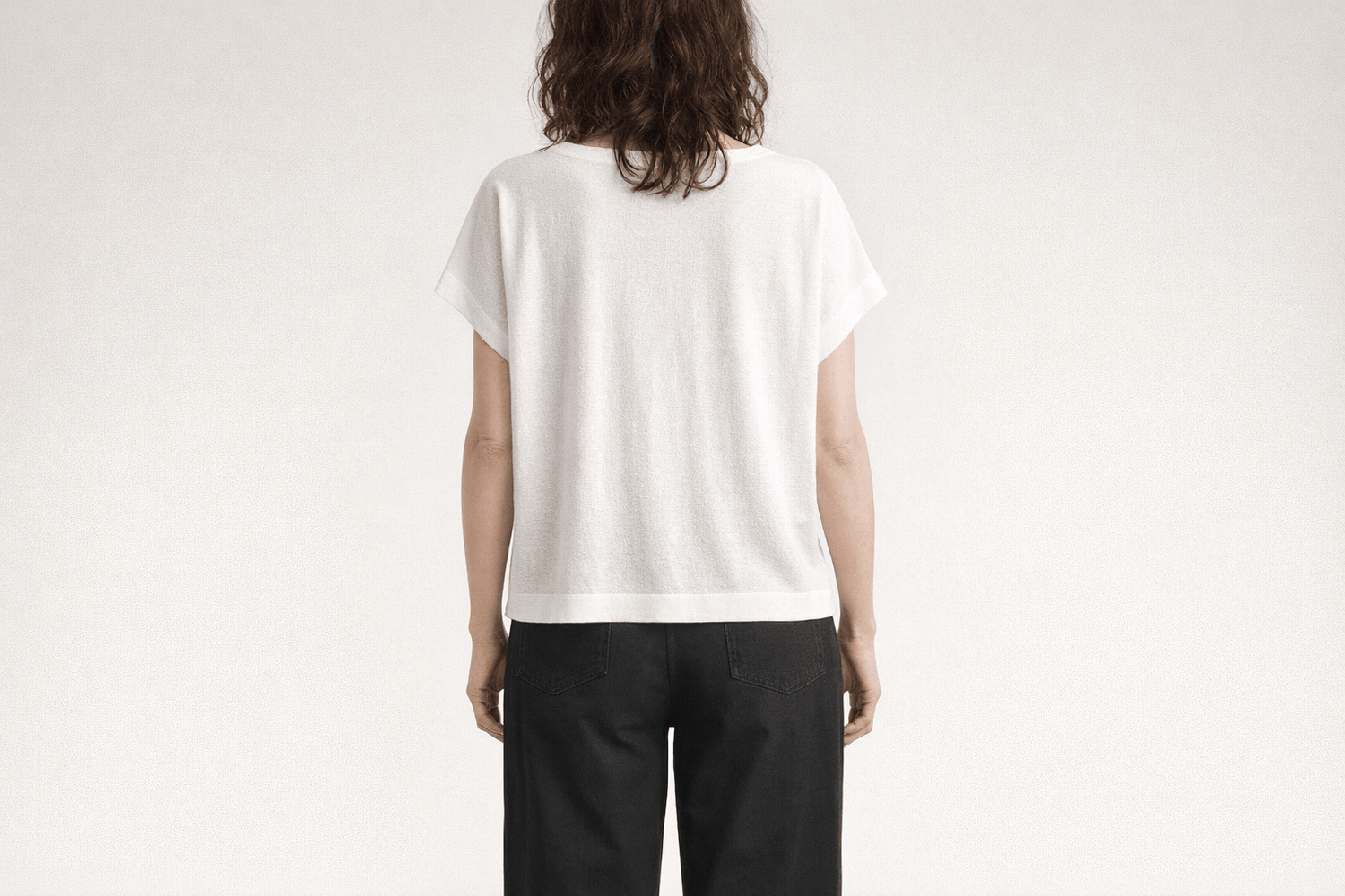 IdyllVie White Viscose Batwing Sleeve T-Shirt in White t-shirt foundation on-model back full with refined IdyllVie styling